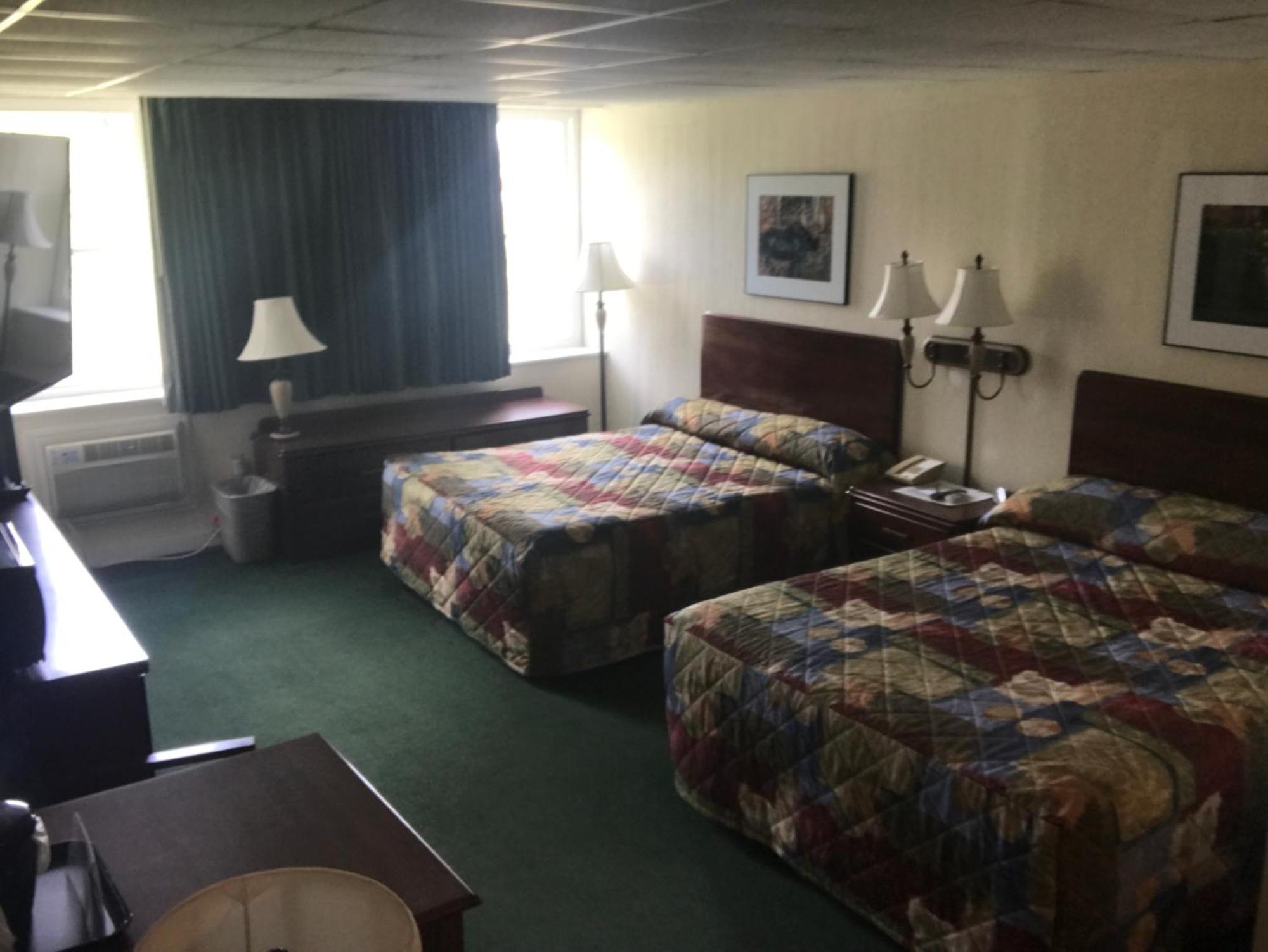 Baxter Park Inn Millinocket Kültér fotó