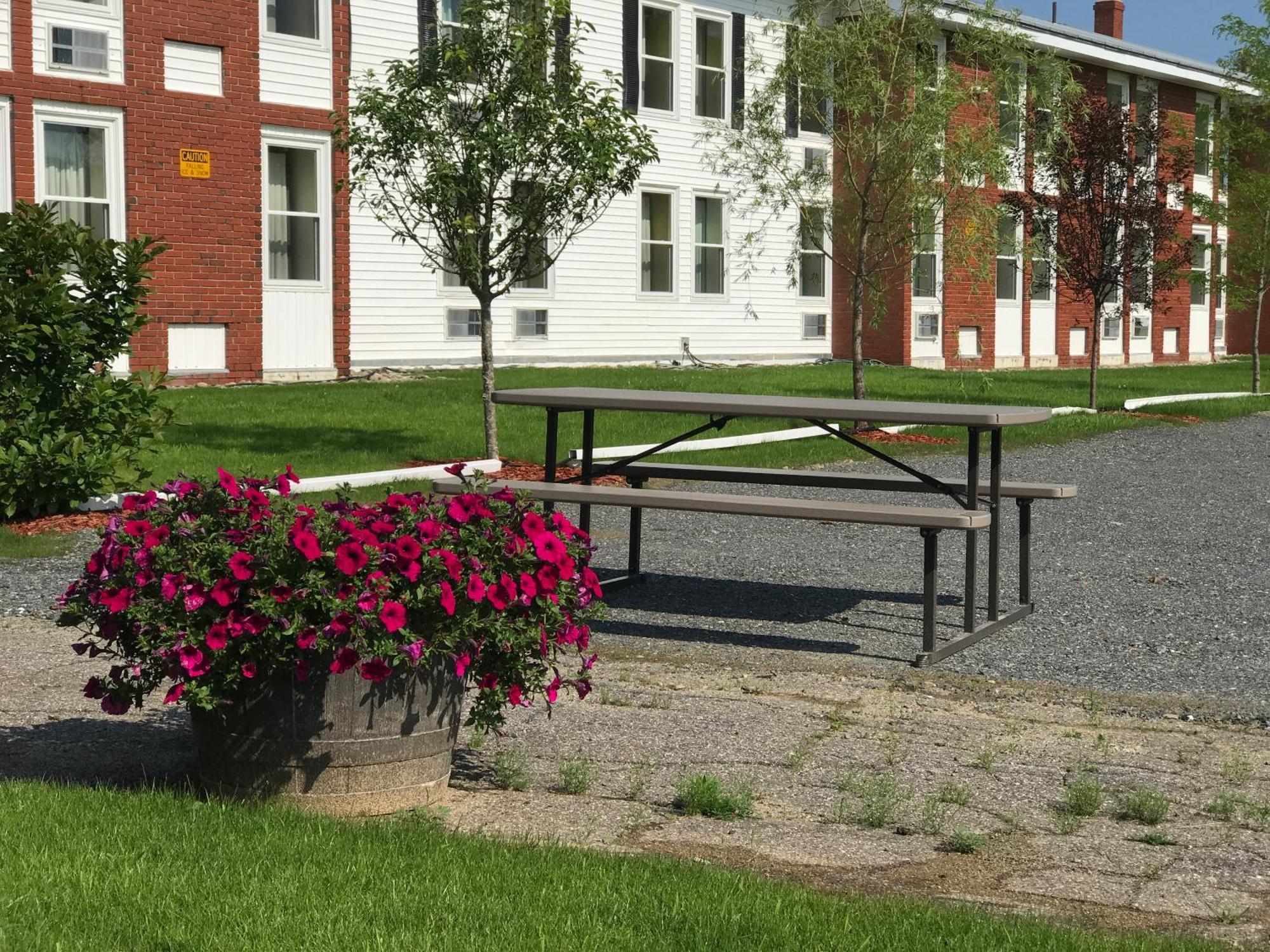 Baxter Park Inn Millinocket Kültér fotó